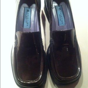 Kenneth Cole Bronze Patent Loafer 6M - New